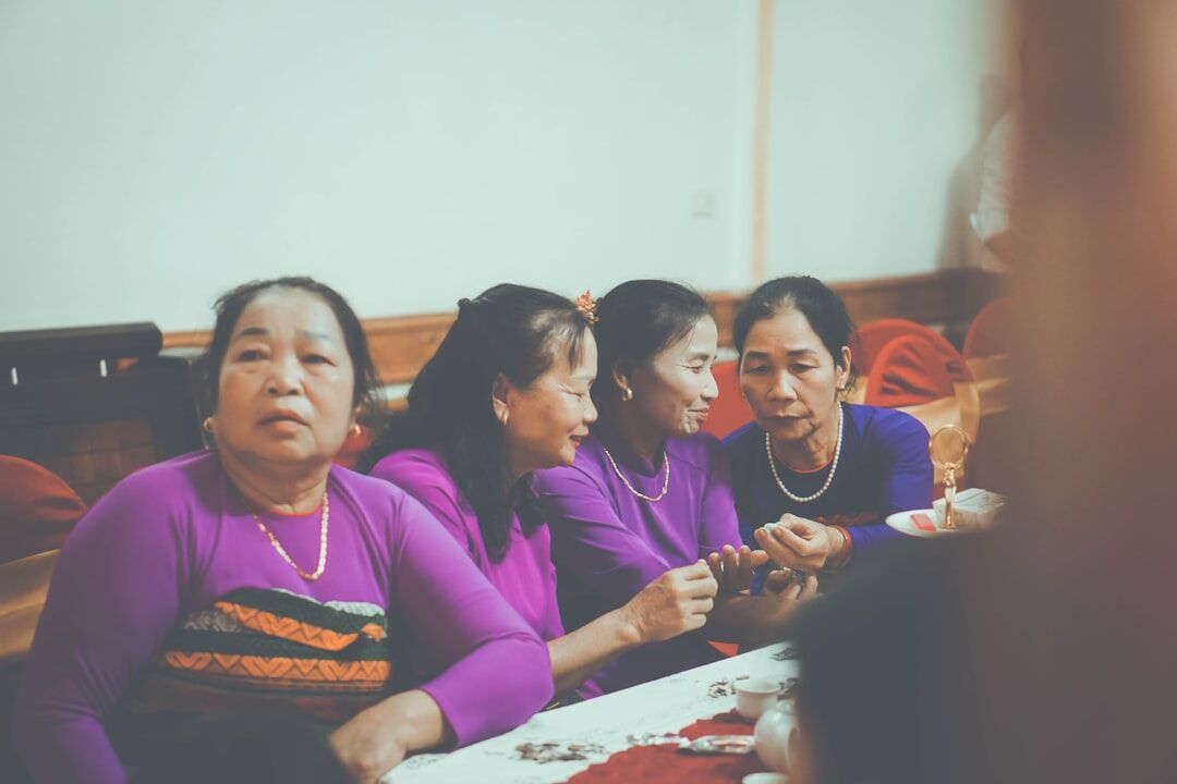 woman sharing story